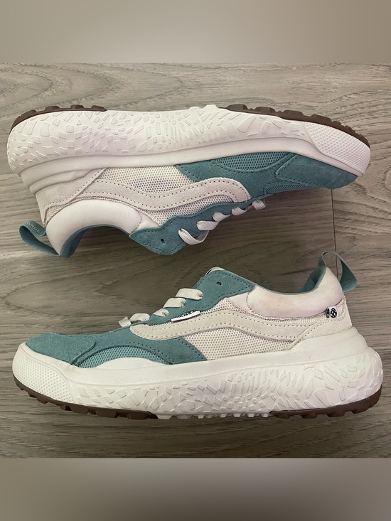 Vans Shoes - Vans UltraRange VR3 Sneakers in Teal Green Blue and White - Women’s 8